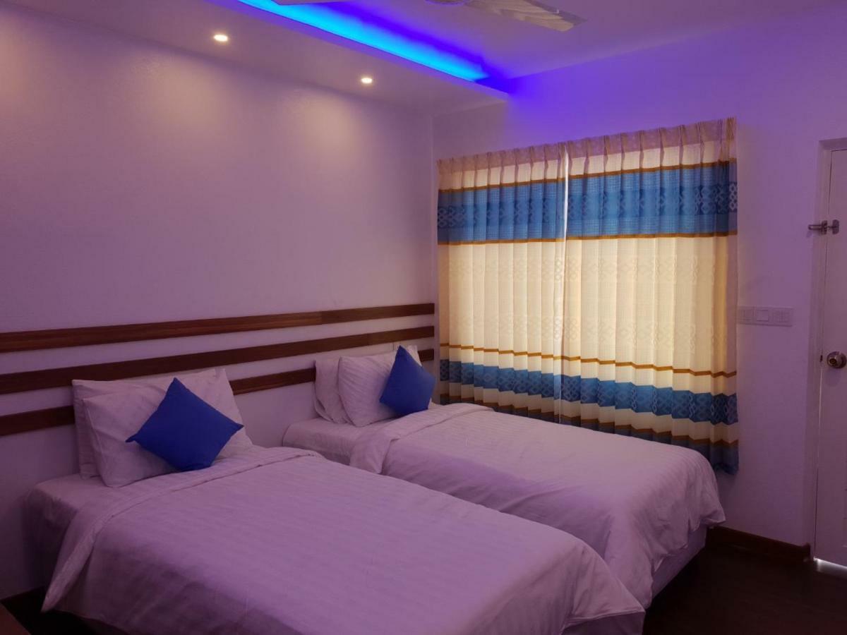 מלון Omadhoo Hudhuvelimaldives מראה חיצוני תמונה
